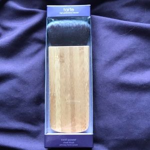 Tarte makeup brush